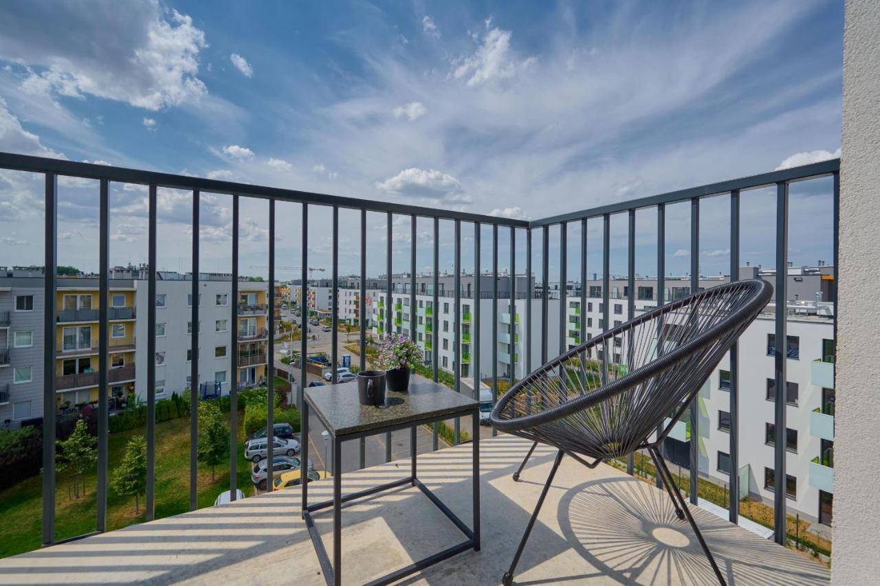 Exclusive Apartment With Balcony & Parking Wroclaw By Renters Prestige Zewnętrze zdjęcie