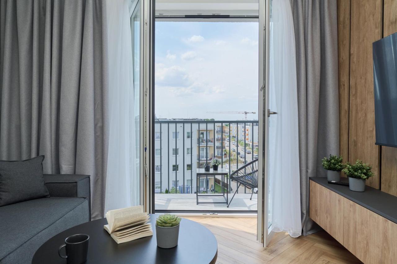 Exclusive Apartment With Balcony & Parking Wroclaw By Renters Prestige Zewnętrze zdjęcie