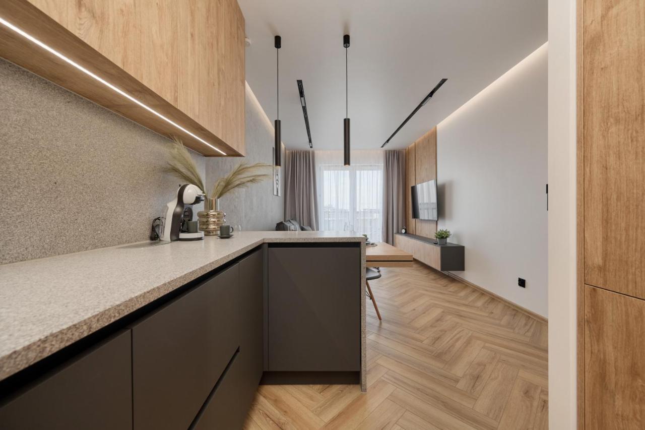 Exclusive Apartment With Balcony & Parking Wroclaw By Renters Prestige Zewnętrze zdjęcie